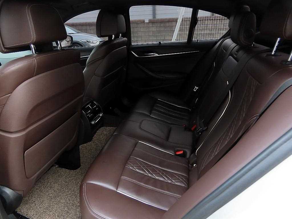 BMW 5 Series - Vista 6