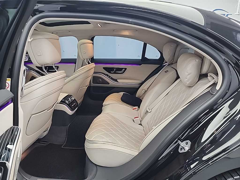 Mercedes Benz S Class - Vista 12