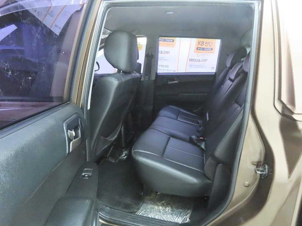 Ssangyong Korando - Vista 6