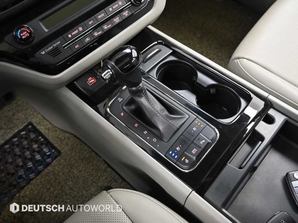 KIA Carnival - Vista 9