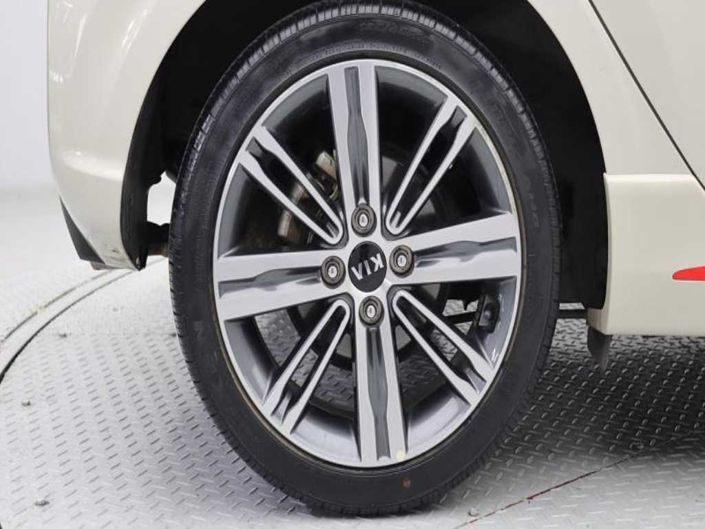 KIA Morning - Vista 8