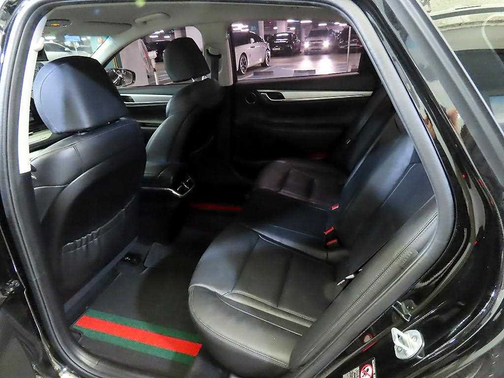 HYUNDAI Grandeur - Vista 7