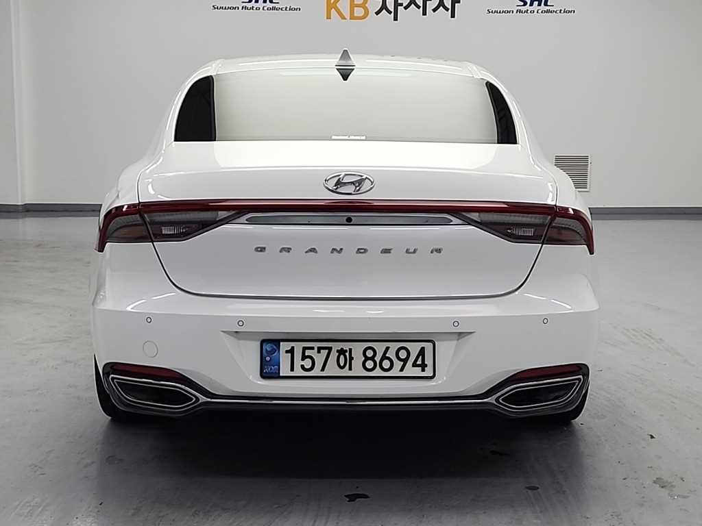 HYUNDAI Grandeur - Vista 3