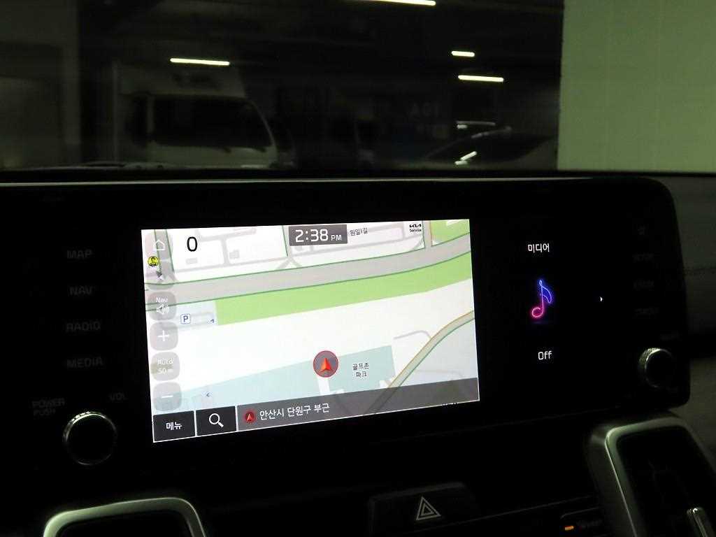 KIA Sorento - Vista 8