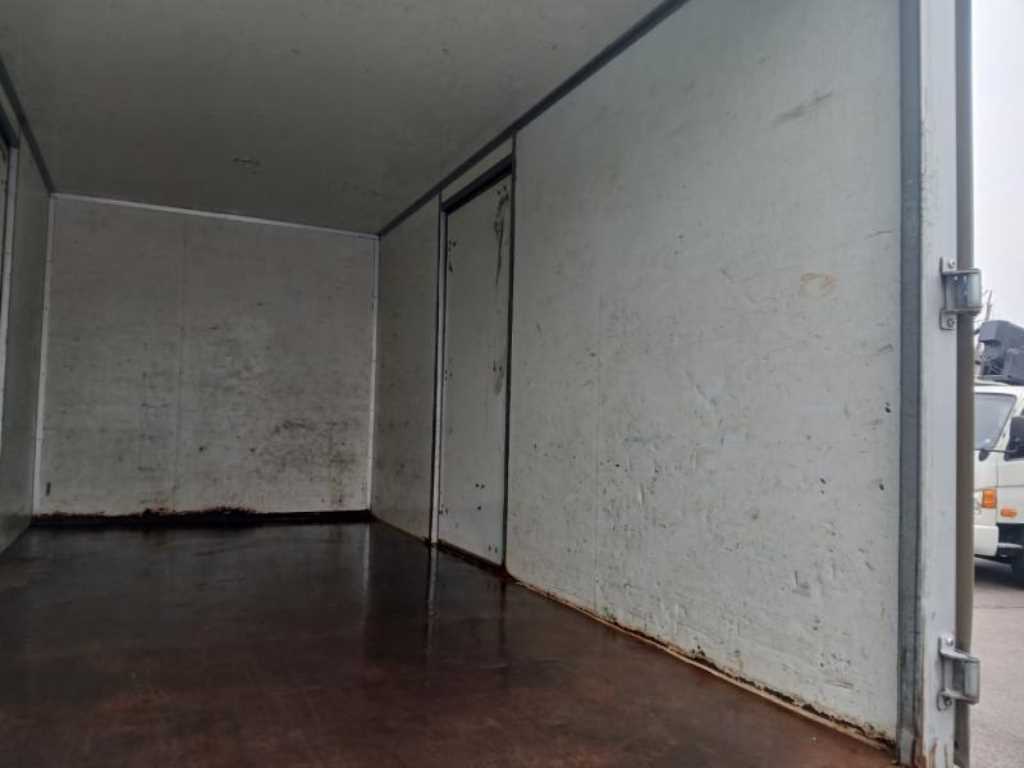 medium and large cargo truck - Vista 10