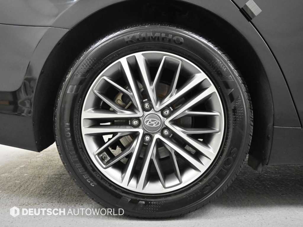 HYUNDAI Grandeur - Vista 5