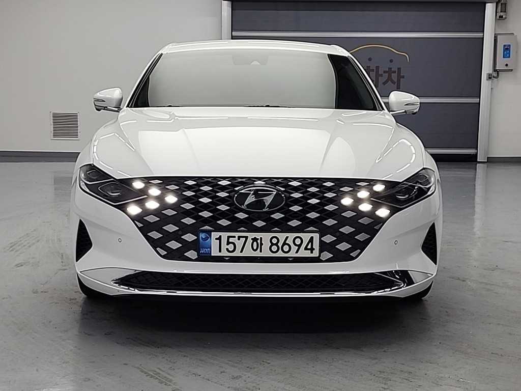 HYUNDAI Grandeur - Vista 2