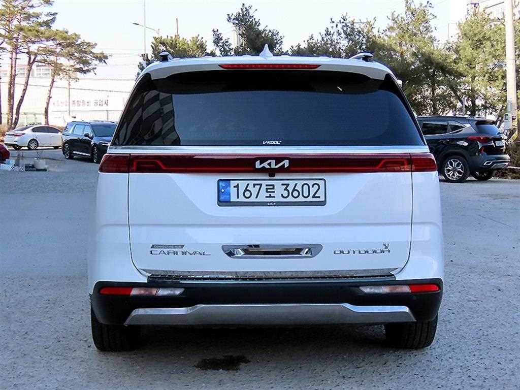 KIA Carnival - Vista 4