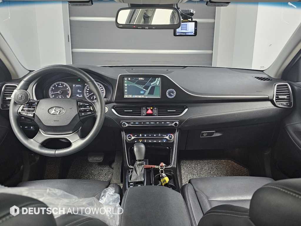 HYUNDAI Grandeur - Vista 7