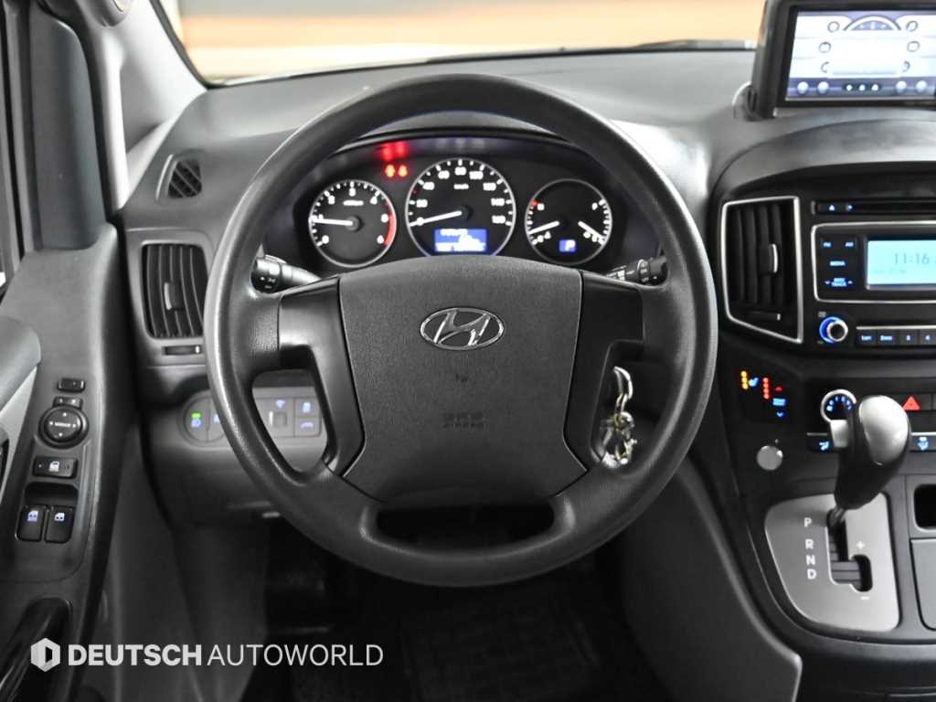 HYUNDAI Starex 2018 Plateado - Importación desde Corea - HF Imports Iquique - Foto 13