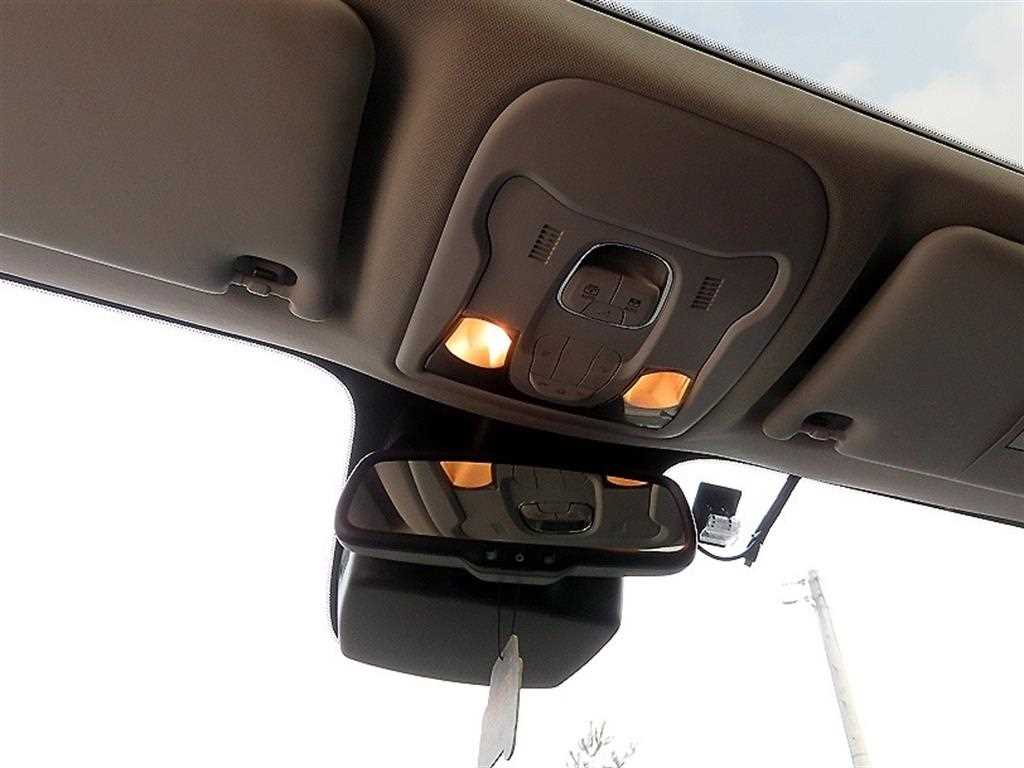 Jeep Renegade 2022 Gris - Importación desde Corea - HF Imports Iquique - Foto 16