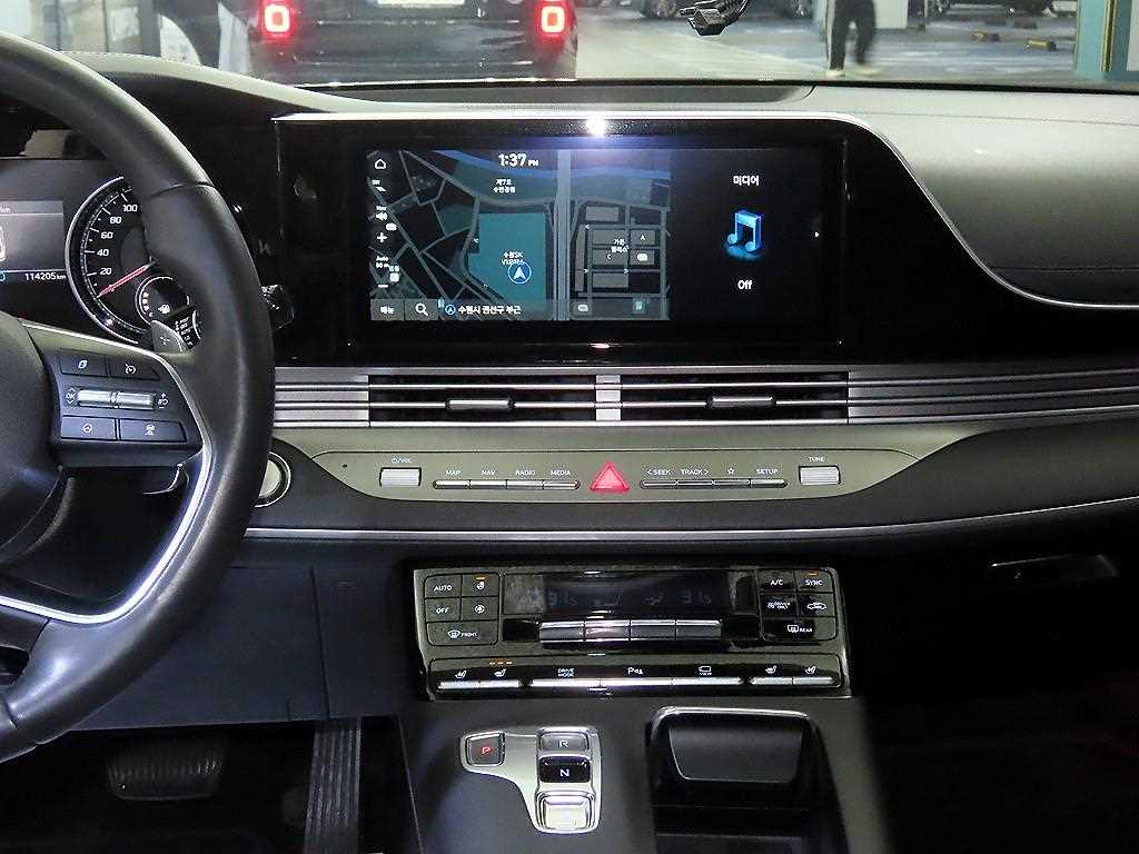 HYUNDAI Grandeur - Vista 11