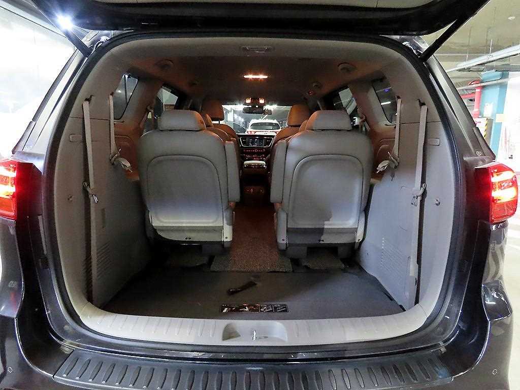 KIA Carnival 2019 Gris - Importación desde Corea - HF Imports Iquique - Foto 17