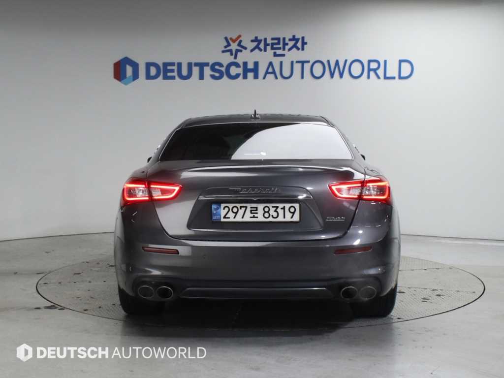 Maserati Ghibli - Vista 4