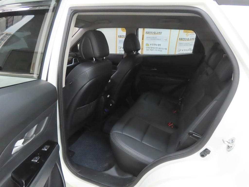 Ssangyong Korando - Vista 6