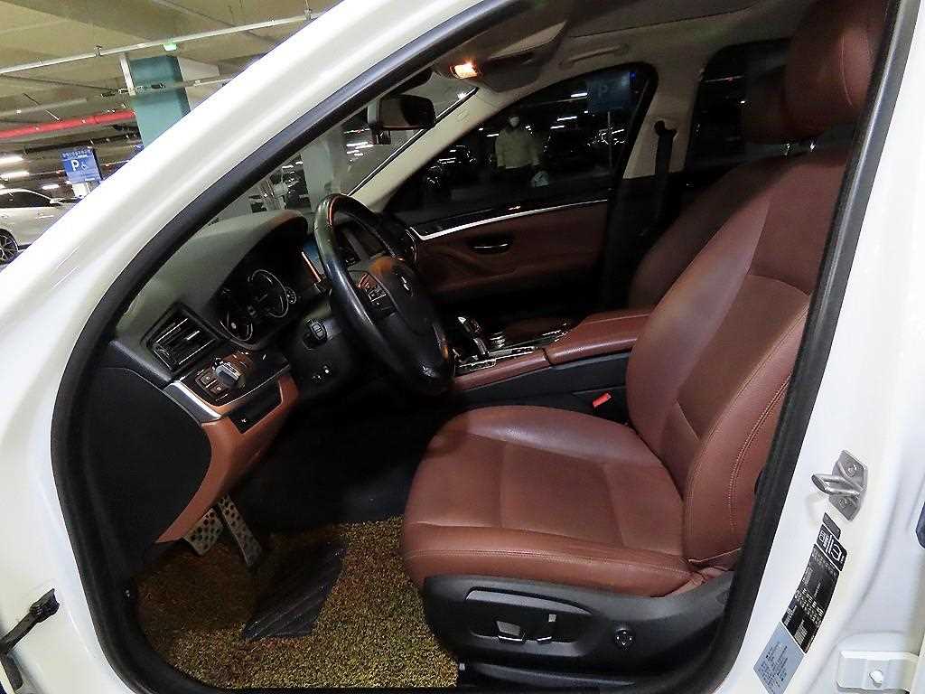 BMW 5 Series - Vista 6