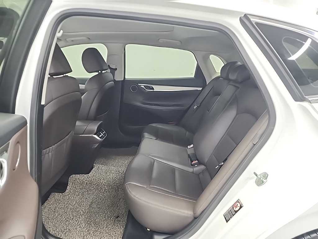 HYUNDAI Grandeur - Vista 12