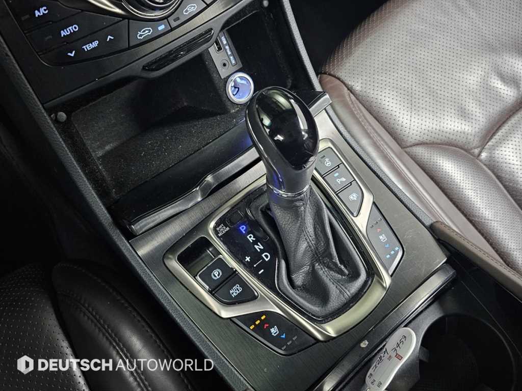 HYUNDAI Grandeur - Vista 9