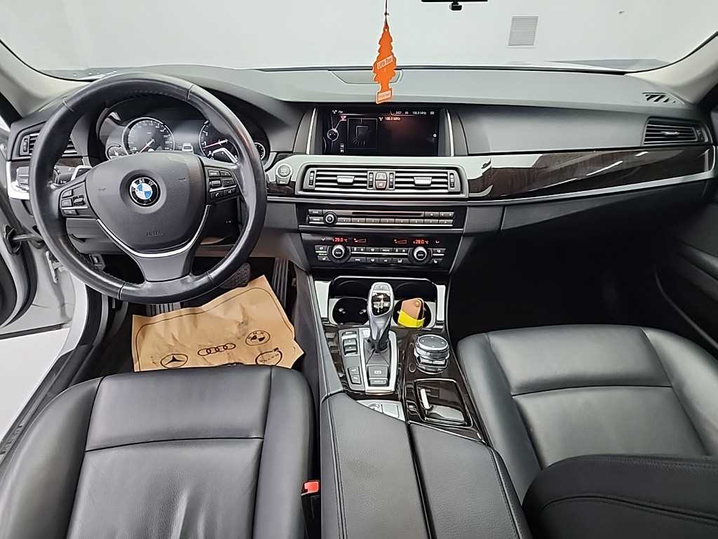 BMW 5 Series - Vista 7