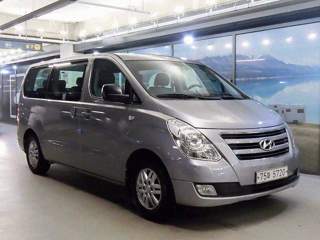 HYUNDAI Starex 2016 - Importación desde Corea - HF Imports Iquique - Foto 1
