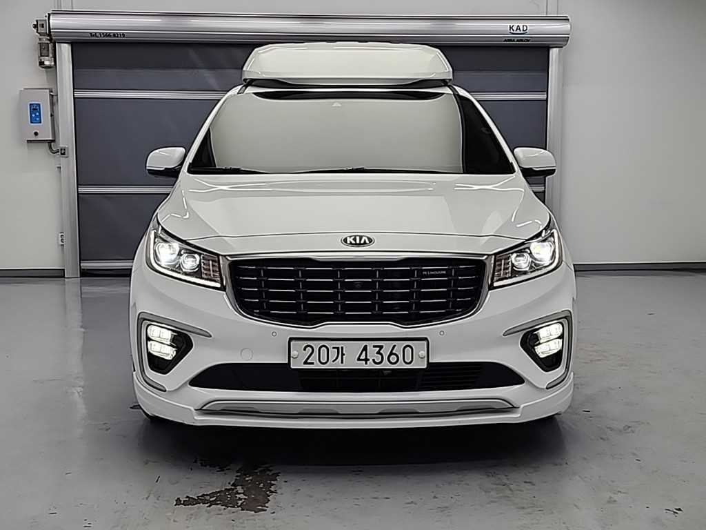 KIA Carnival - Vista 2