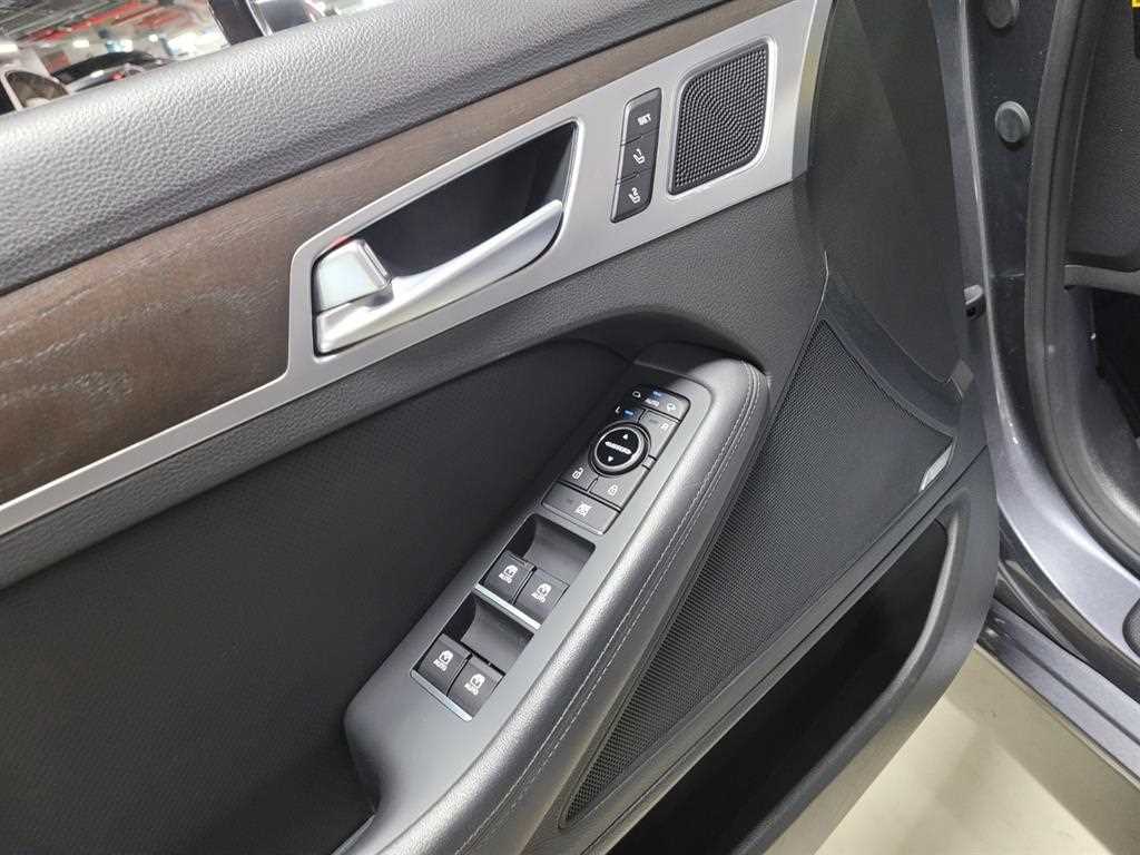 HYUNDAI Genesis 2016 Gris - Importación desde Corea - HF Imports Iquique - Foto 15