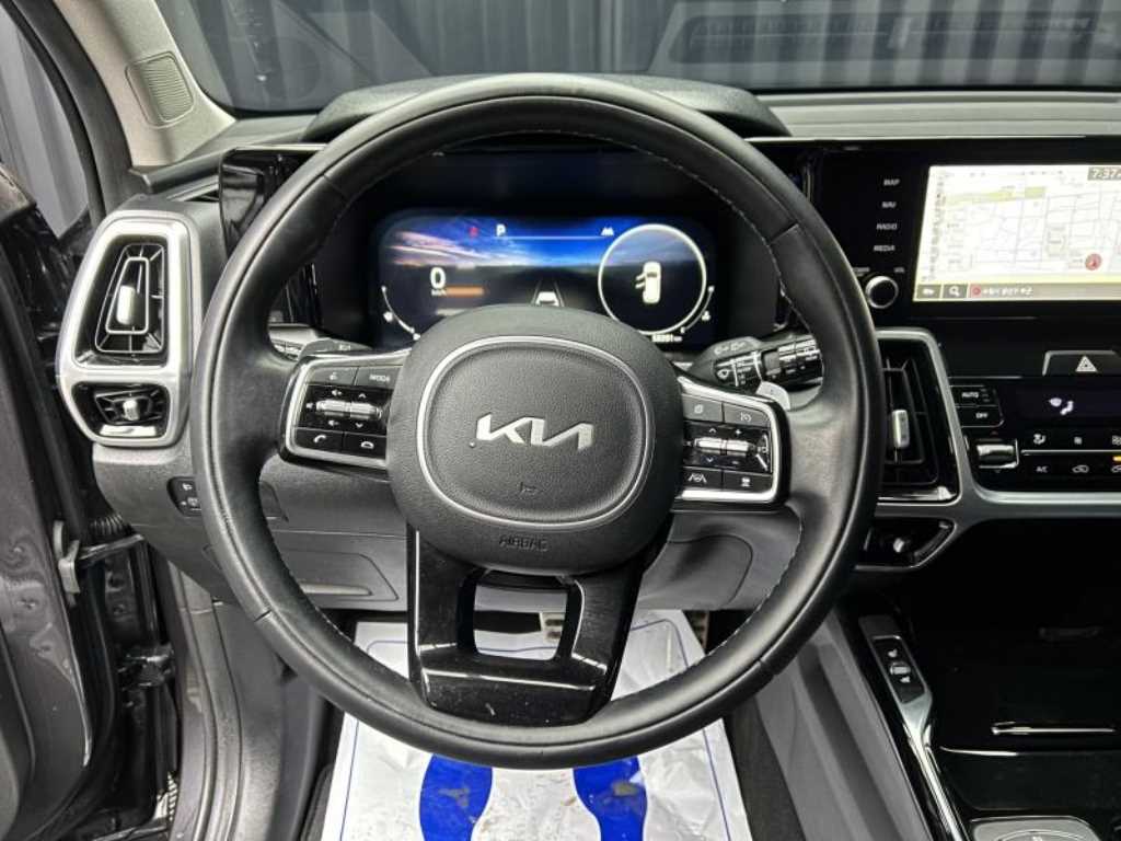 KIA Sorento - Vista 8