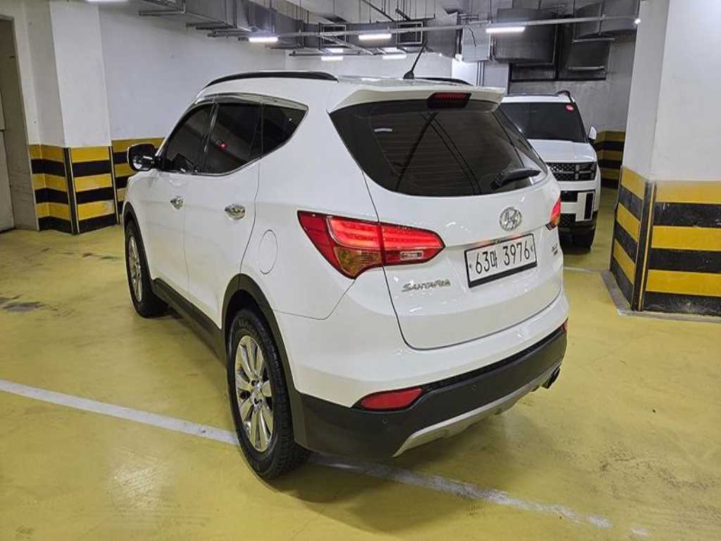 HYUNDAI Santa Fe - Vista 6