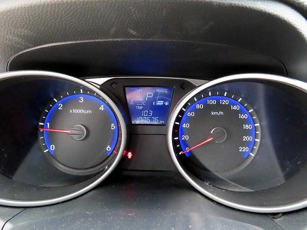 HYUNDAI Tucson - Vista 9