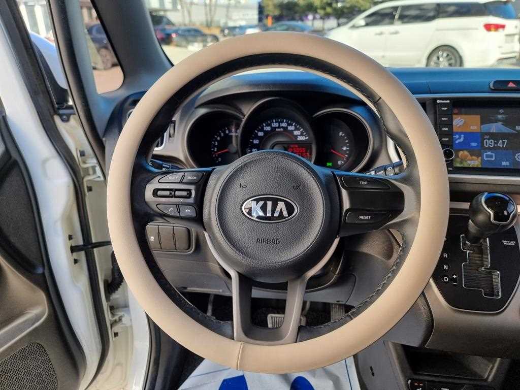 KIA Ray - Vista 8