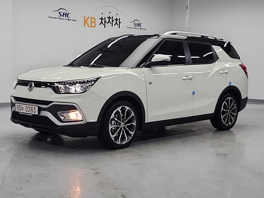 Ssangyong Tivoli 2017 Blanco - Importación desde Corea - HF Imports Iquique - Foto 1