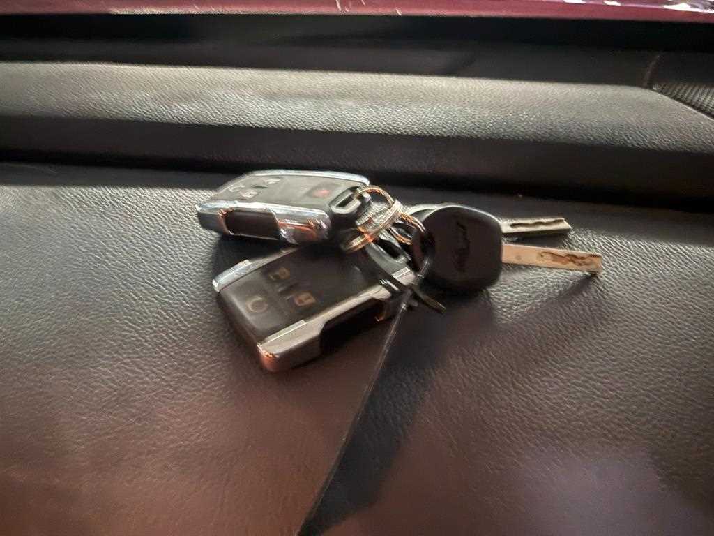 Chevrolet ?Colorado 2021 Rojo - Importación desde Corea - HF Imports Iquique - Foto 19