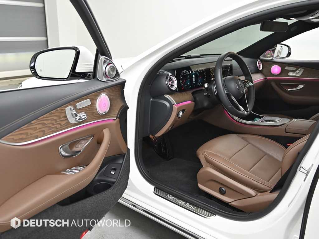 Mercedes Benz E class - Vista 11