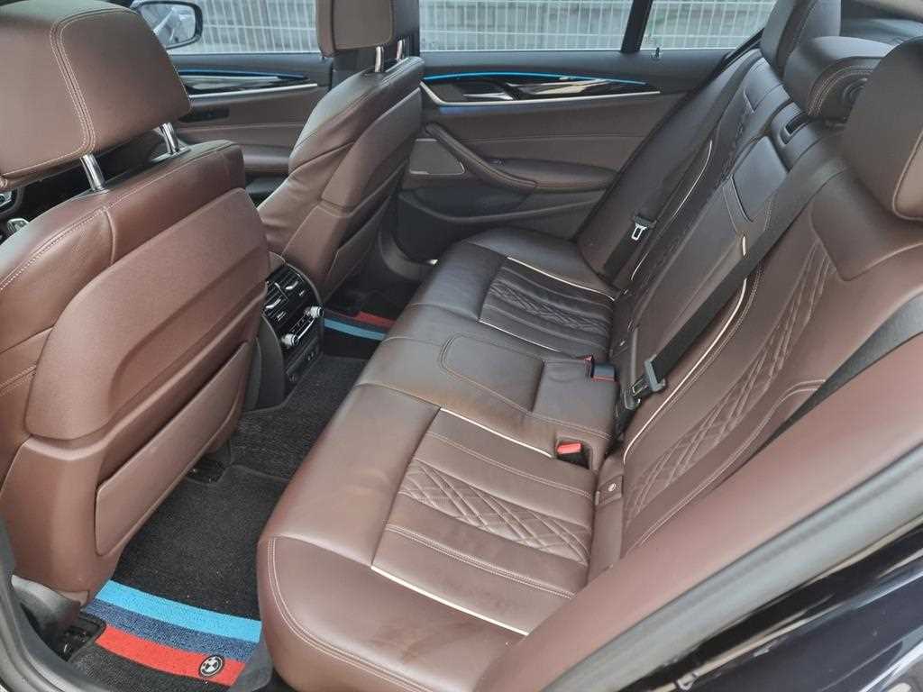 BMW 5 Series - Vista 6