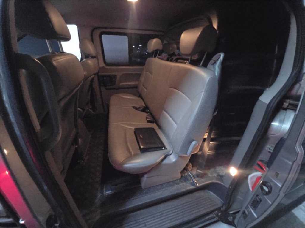 HYUNDAI Starex - Vista 8