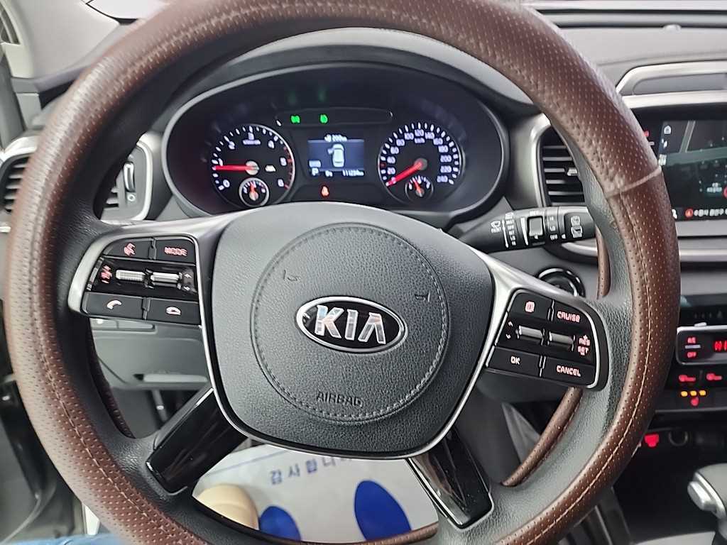KIA Sorento - Vista 9
