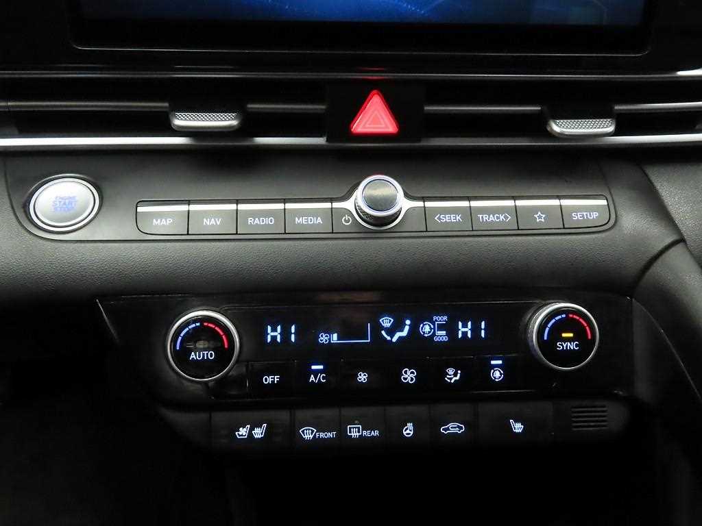 HYUNDAI Avante - Vista 10