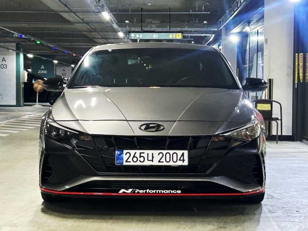 HYUNDAI Avante - Vista 3