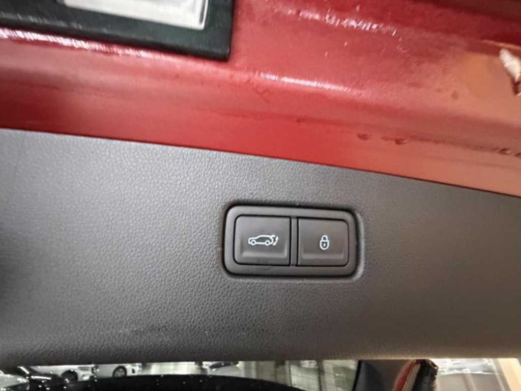 Genesis GV70 2024 Rojo - Importación desde Corea - HF Imports Iquique - Foto 13