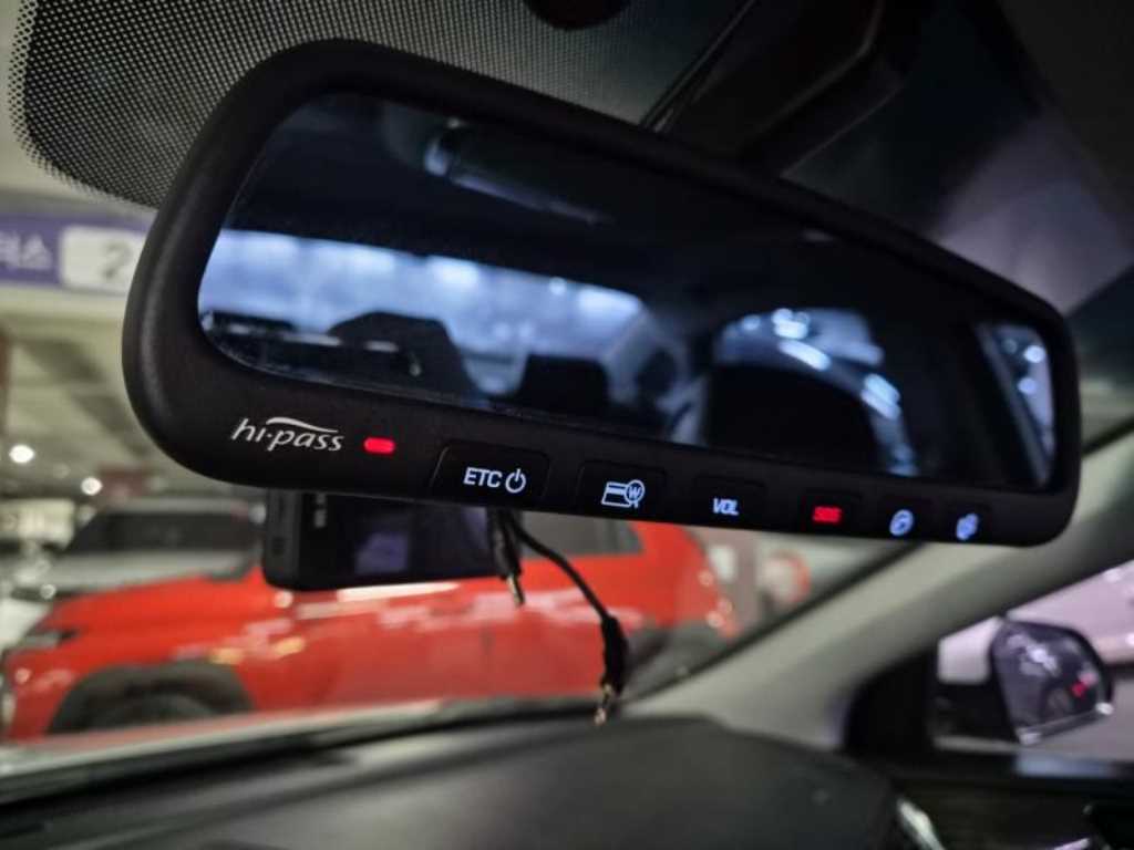 HYUNDAI Sonata - Vista 12