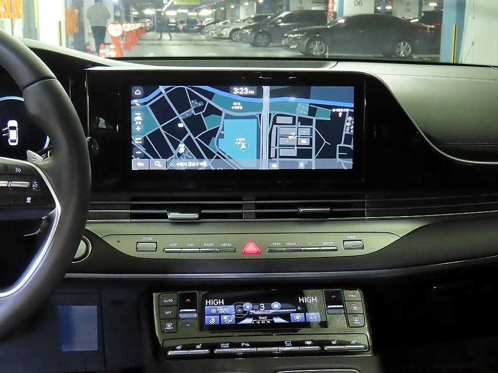 HYUNDAI Grandeur - Vista 11