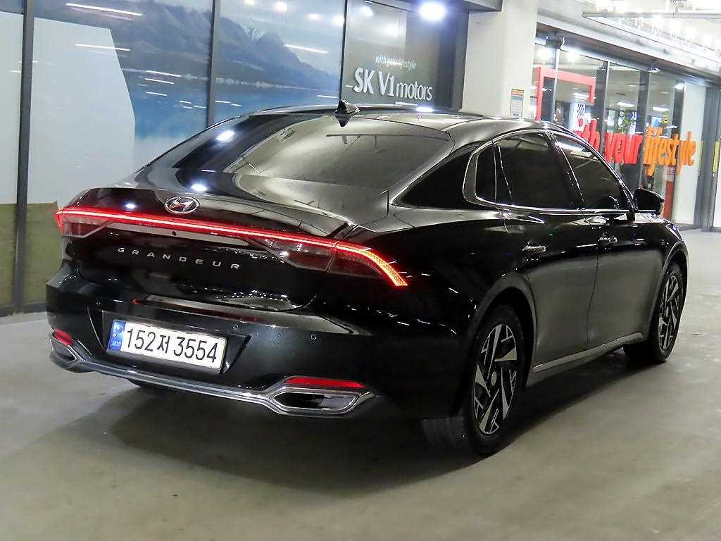 HYUNDAI Grandeur - Vista 4