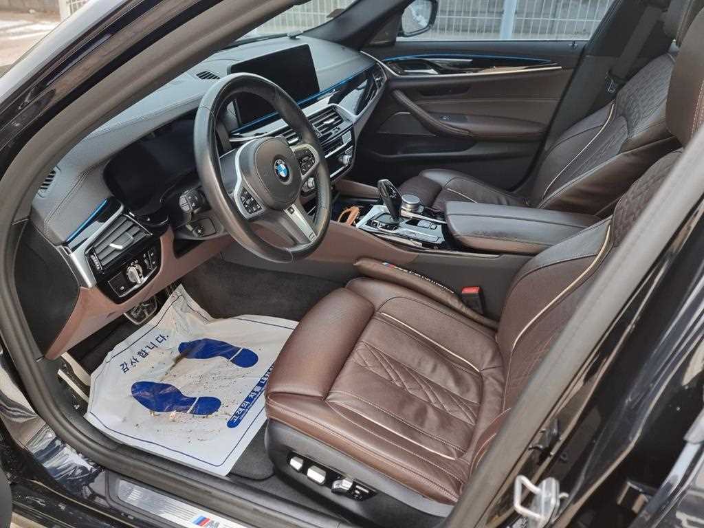 BMW 5 Series - Vista 5