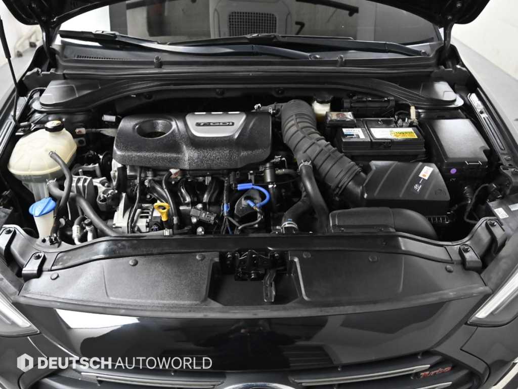 HYUNDAI Avante - Vista 6