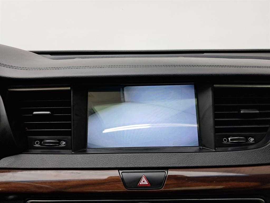 KIA K7 - Vista 10