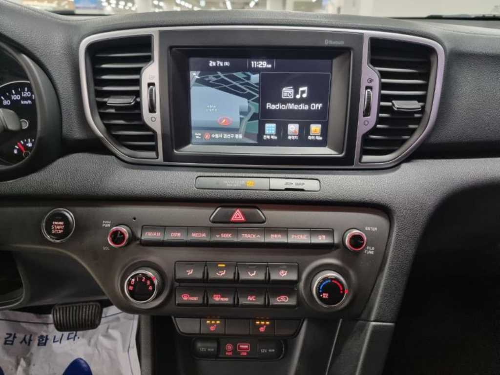 KIA Sportage - Vista 8