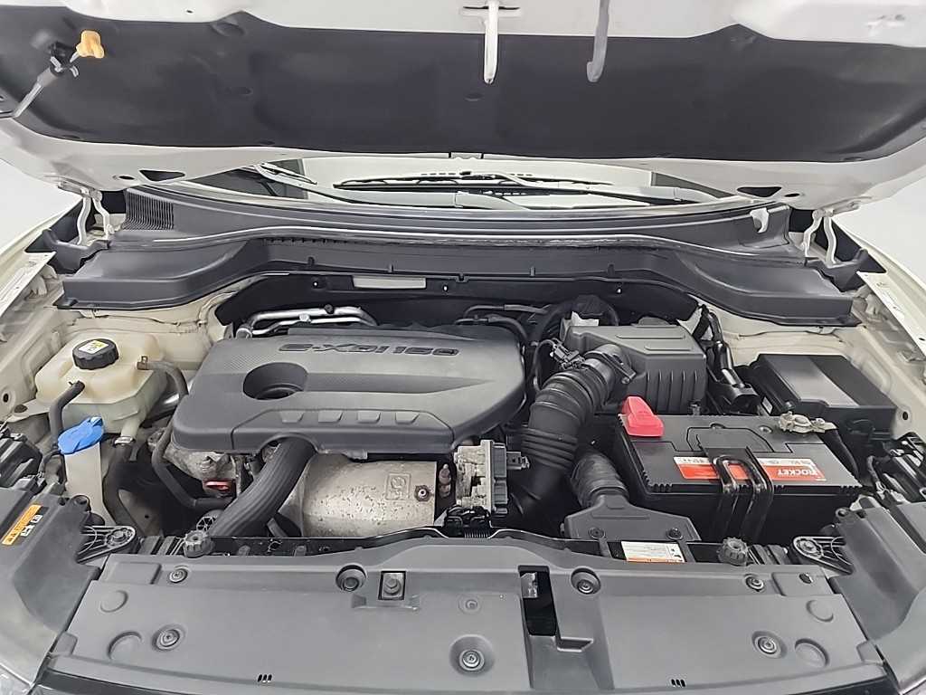 Ssangyong Tivoli - Vista 5