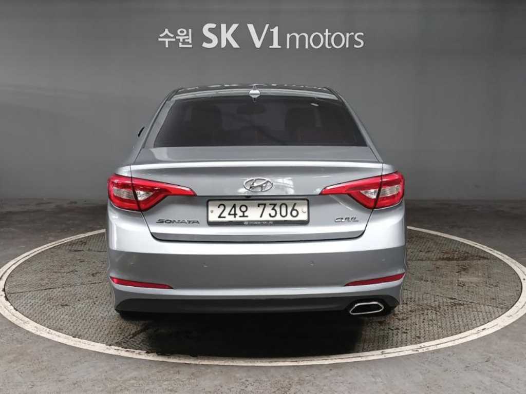 HYUNDAI Sonata - Vista 2