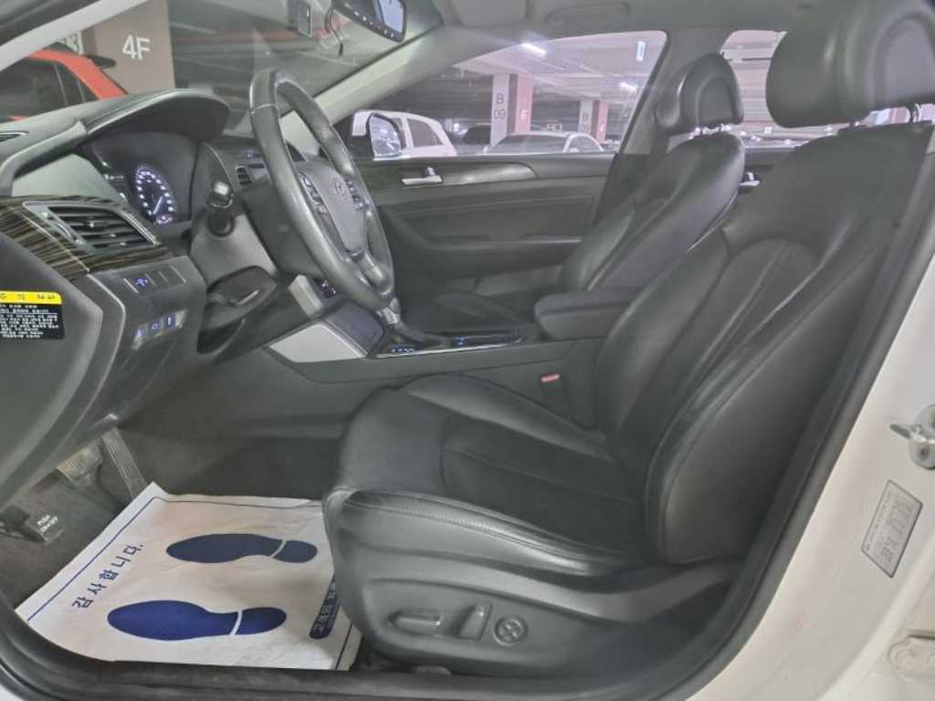 HYUNDAI Sonata - Vista 5