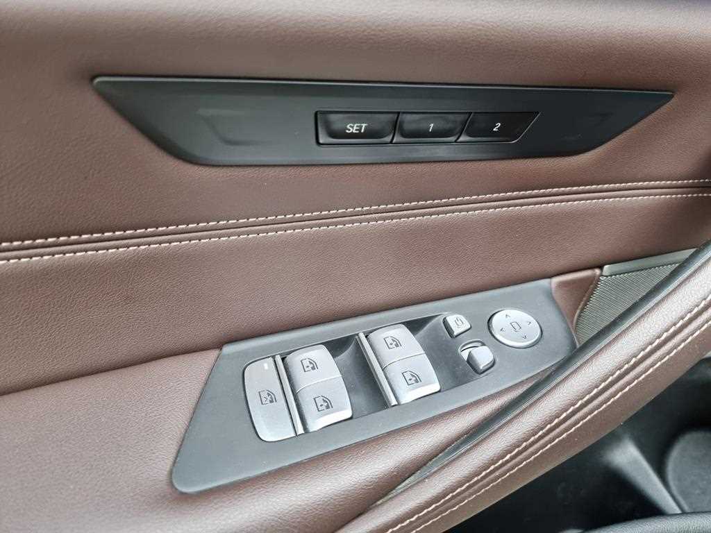 BMW 5 Series 2021 Negro - Importación desde Corea - HF Imports Iquique - Foto 13